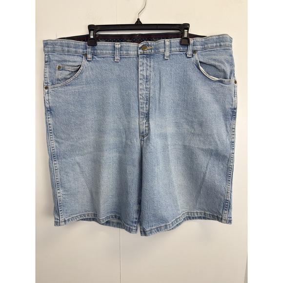 Wrangler Men's Jean Shorts, Stretch Waist, Size 44 Light Wash 9" Inseam - Picture 1 of 5